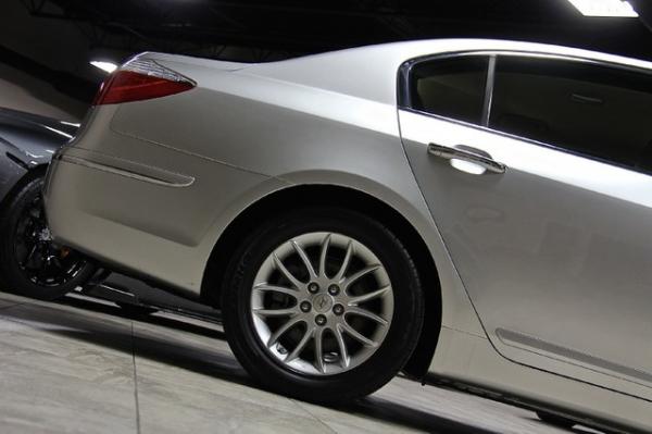 New-2009-Hyundai-Genesis