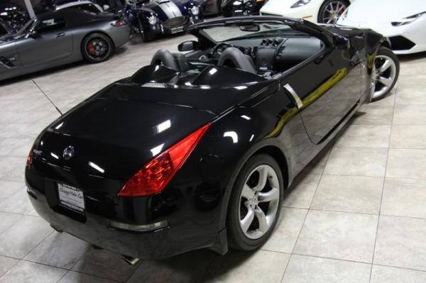 New-2007-Nissan-350Z-wBlack-Top