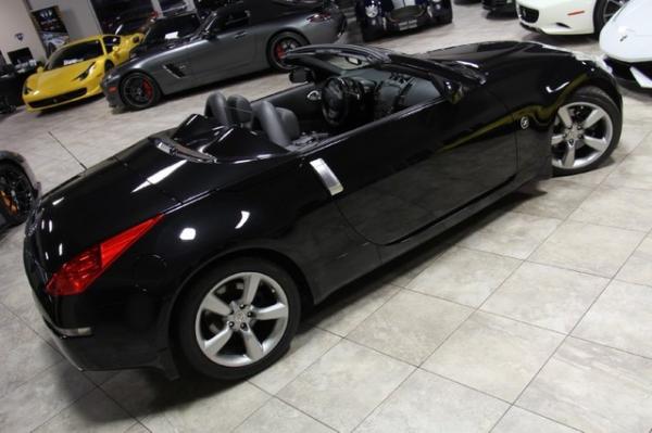 New-2007-Nissan-350Z-wBlack-Top