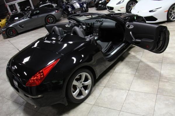 New-2007-Nissan-350Z-wBlack-Top