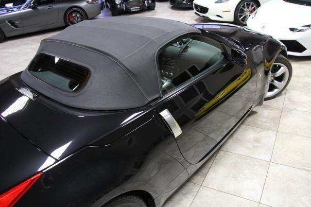 New-2007-Nissan-350Z-wBlack-Top