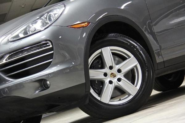 New-2012-Porsche-Cayenne