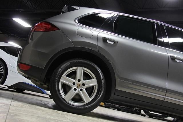 New-2012-Porsche-Cayenne