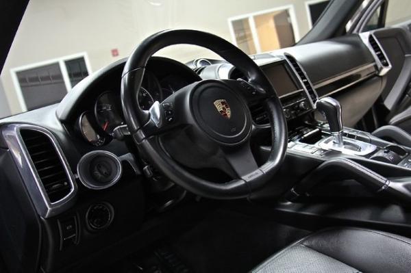 New-2012-Porsche-Cayenne