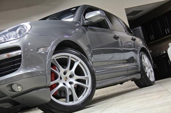 New-2010-Porsche-Cayenne-GTS