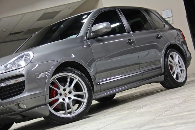 New-2010-Porsche-Cayenne-GTS