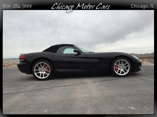 Used-2004-Dodge-Viper-SRT10