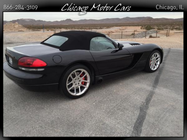 Used-2004-Dodge-Viper-SRT10