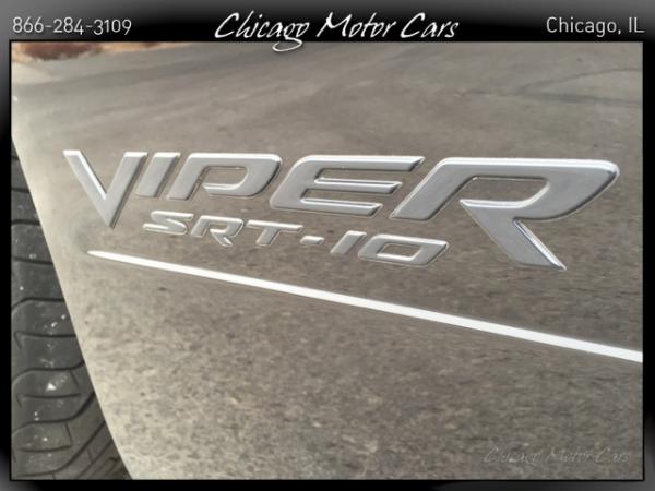 Used-2004-Dodge-Viper-SRT10