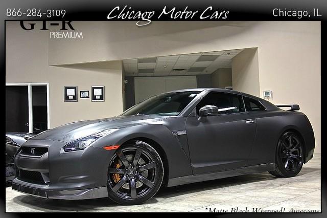 Used-2009-Nissan-GT-R-Premium