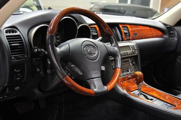 New-2005-Lexus-SC-430