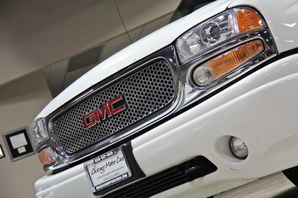 New-2005-GMC-Yukon-XL-Denali-4WD