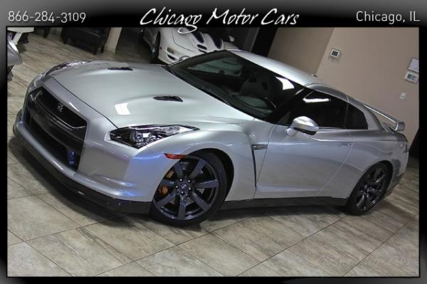 Used 2009 Nissan GT-R Premium Premium for sale Sold at Chicago Motor Cars in West Chicago IL 60185 2