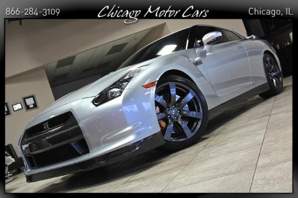 Used 2009 Nissan GT-R Premium Premium for sale Sold at Chicago Motor Cars in West Chicago IL 60185 4