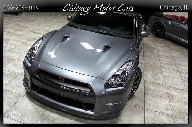 Used-2014-Nissan-GT-R-Premium