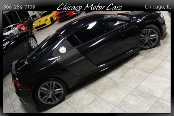 Used 2014 Audi R8 V10 Quattro for sale Sold at Chicago Motor Cars in West Chicago IL 60185 1