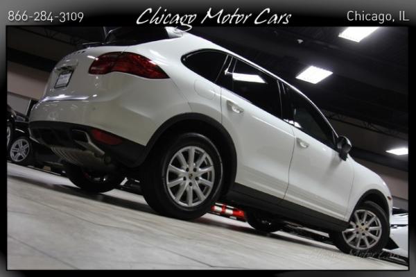 Used 2013 Porsche Cayenne V6 for sale Sold at Chicago Motor Cars in West Chicago IL 60185 5