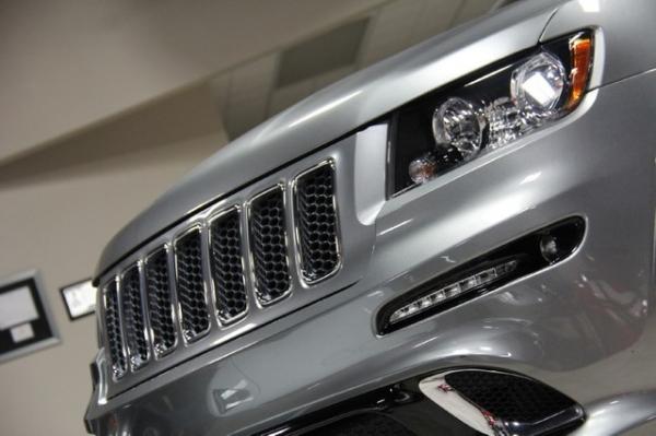 New-2012-Jeep-Grand-Cherokee