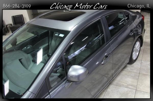 Used 2012 Honda Civic EX-L for sale Sold at Chicago Motor Cars in West Chicago IL 60185 3