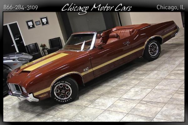 Used 1971 Oldsmobile Cutlass for sale Sold at Chicago Motor Cars in West Chicago IL 60185 3