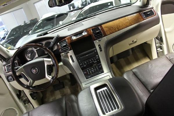 New-2009-Cadillac-Escalade-Platinum-Edition