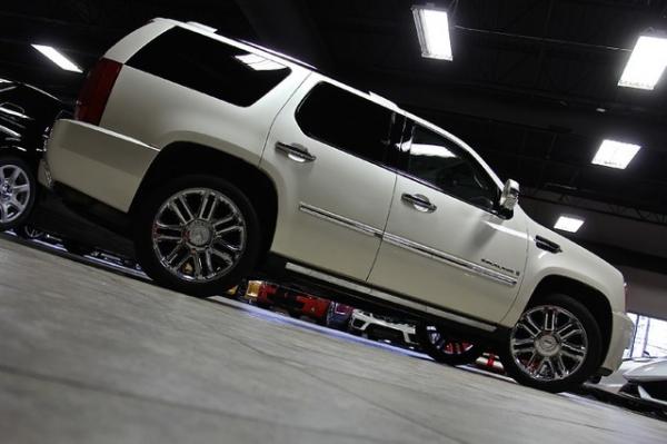 New-2009-Cadillac-Escalade-Platinum-Edition