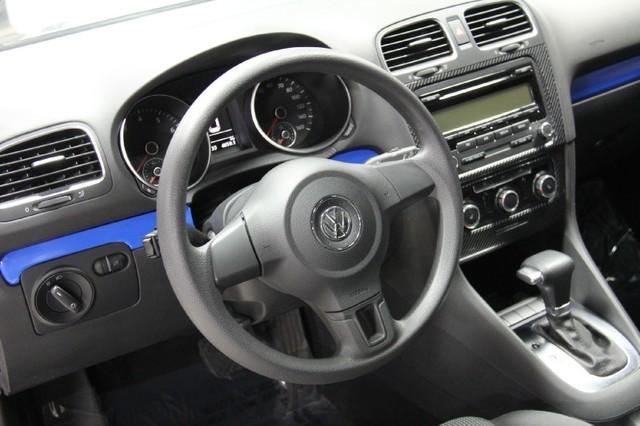 New-2011-Volkswagen-Golf