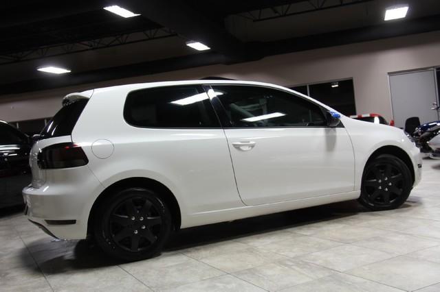 New-2011-Volkswagen-Golf