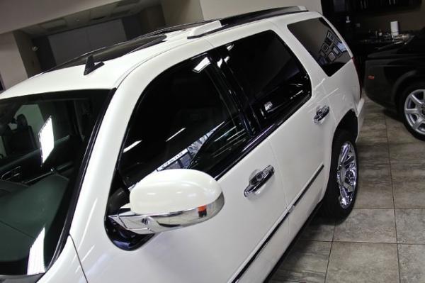 New-2009-Cadillac-Escalade-Platinum-Edition