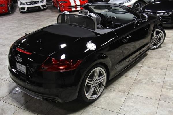 New-2010-Audi-TTS-20T-Prestige