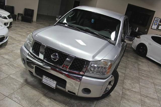 New-2005-Nissan-Titan-SE