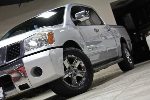 New-2005-Nissan-Titan-SE