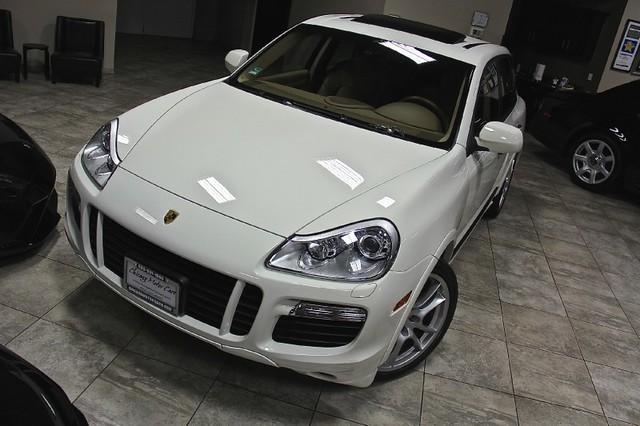 New-2010-Porsche-Cayenne-GTS