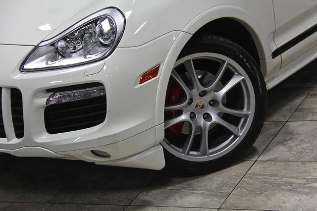 New-2010-Porsche-Cayenne-GTS