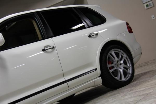 New-2010-Porsche-Cayenne-GTS