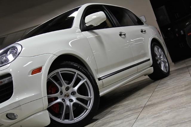 New-2010-Porsche-Cayenne-GTS