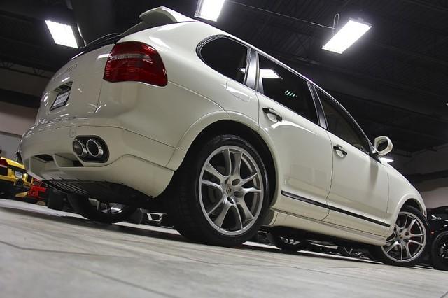 New-2010-Porsche-Cayenne-GTS