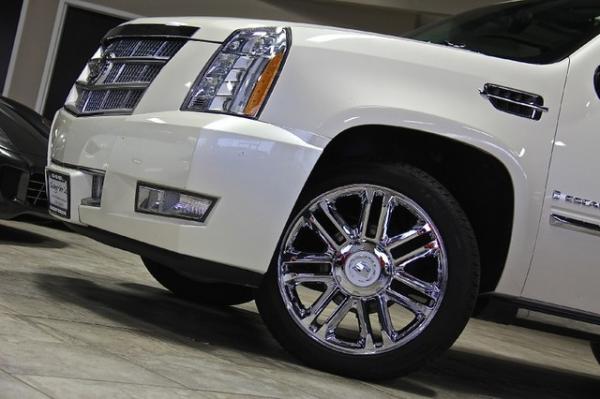 New 2009 Cadillac Escalade Platinum Edition for sale Sold at Chicago Motor Cars in West Chicago IL 60185 3