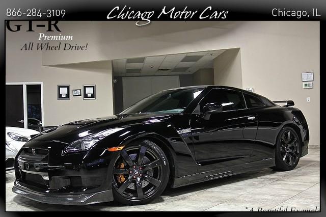 Used 2010 Nissan GT-R Premium for sale Sold at Chicago Motor Cars in West Chicago IL 60185 1