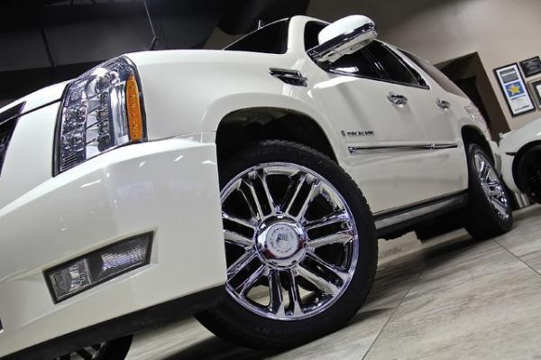 New 2009 Cadillac Escalade Platinum Edition for sale Sold at Chicago Motor Cars in West Chicago IL 60185 3