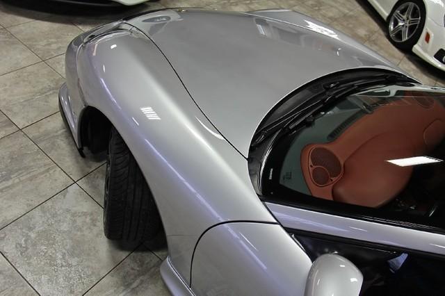 New-1999-Porsche-911-Carrera