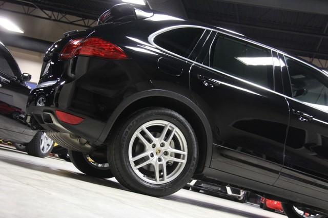 New-2011-Porsche-Cayenne-S-AWD