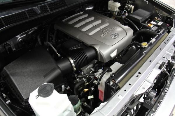 New-2010-Toyota-Tundra-Platinum-4WD-CrewMax