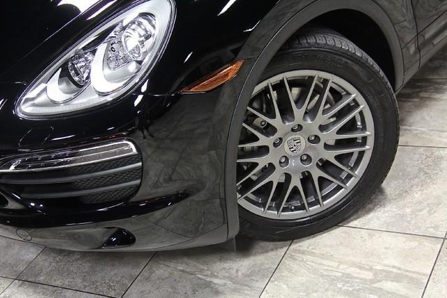 New-2012-Porsche-Cayenne-S