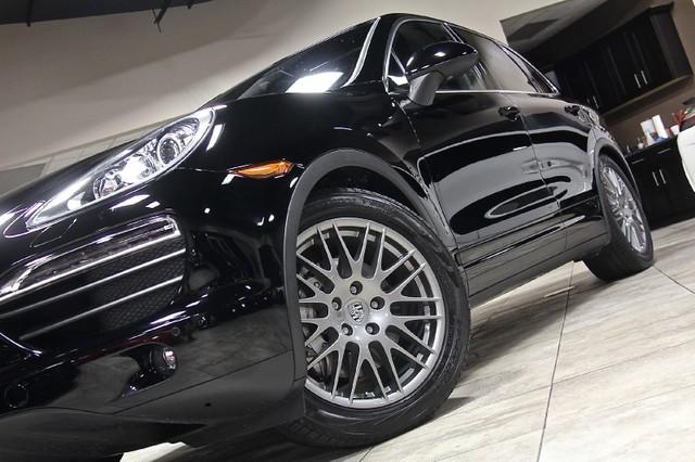 New-2012-Porsche-Cayenne-S