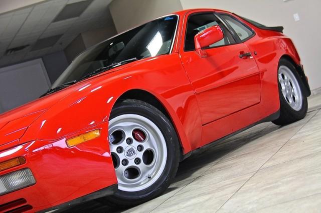 New-1986-Porsche-944-Turbo