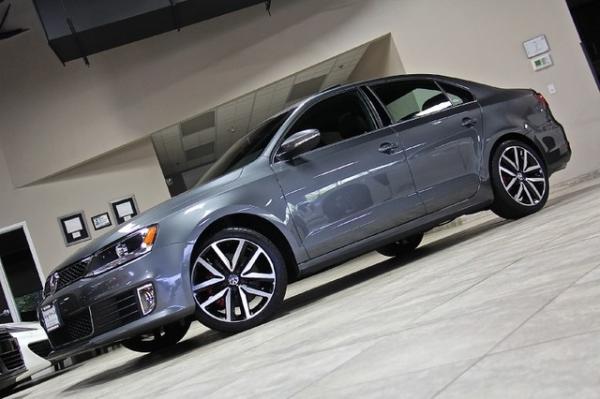 New 2014 Volkswagen Jetta Sedan for sale Sold at Chicago Motor Cars in West Chicago IL 60185 2
