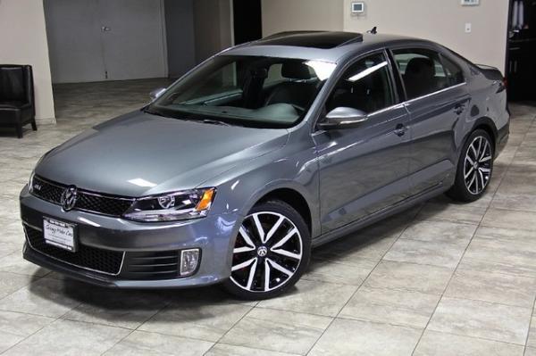 New 2014 Volkswagen Jetta Sedan for sale Sold at Chicago Motor Cars in West Chicago IL 60185 3