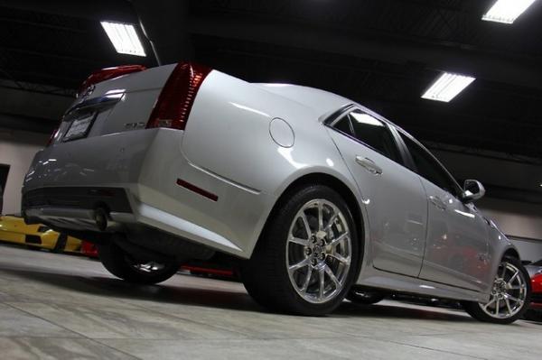 New-2009-Cadillac-CTS-V