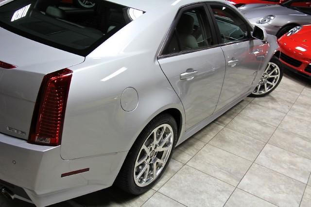 New-2009-Cadillac-CTS-V